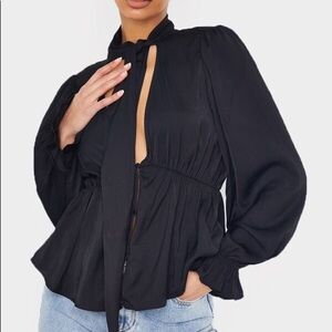 PrettyLittleThing Satin PussyBow Blouse Black - US 4